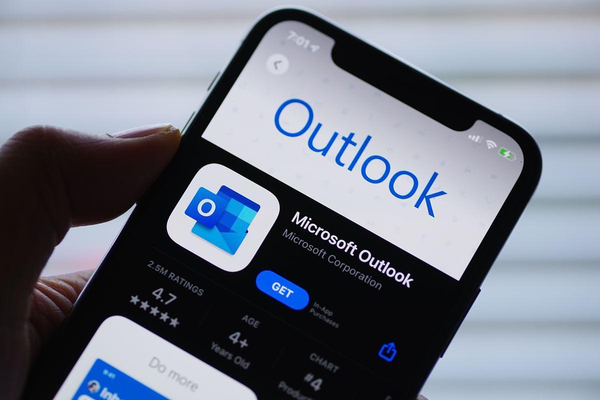 _微软Copilot付费用户突破 2000 万，高频使用习惯直逼Outlook_微软Copilot付费用户突破 2000 万，高频使用习惯直逼Outlook